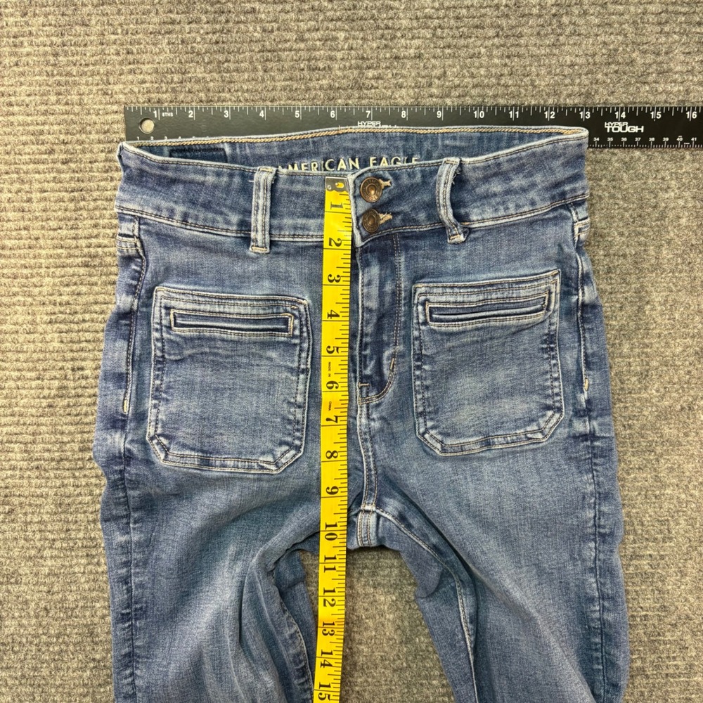 American Eagle Super Hi-Rise Flare Jeans Blue 4 Short Patch Pocket Detail - Picture 6 of 10